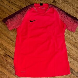 Nike Vaporknit Red Shirt with Black Details